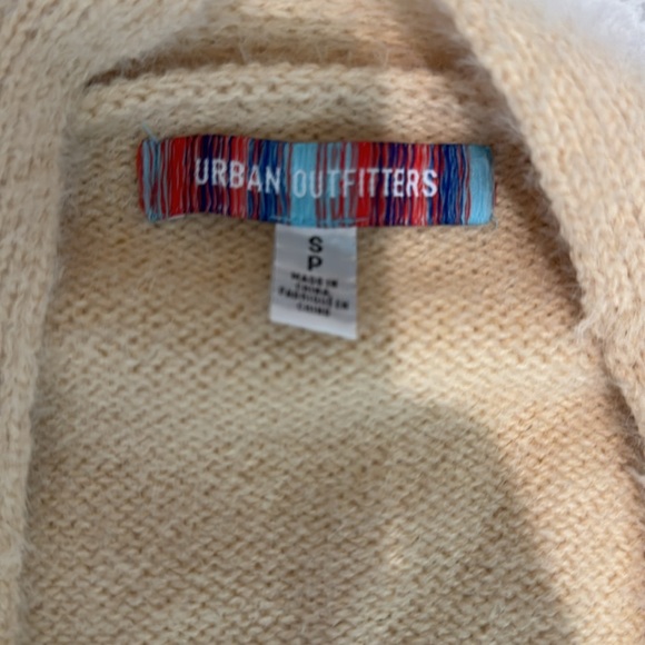 Women’s Urban Outfitters sweater S - Picture 2 of 5